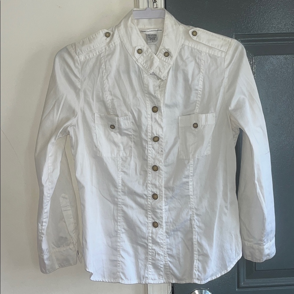 RARE Diane von Furstenberg White Military-Style Button-up  Top – Size M